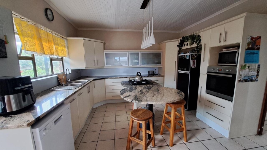 4 Bedroom Property for Sale in Reebok Western Cape